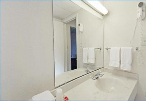 Americas Best Value Inn Winchester Quarto foto